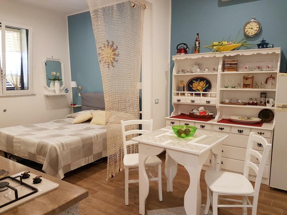La Rosa Dei Venti Villa Изола деле Фемине Екстериор снимка