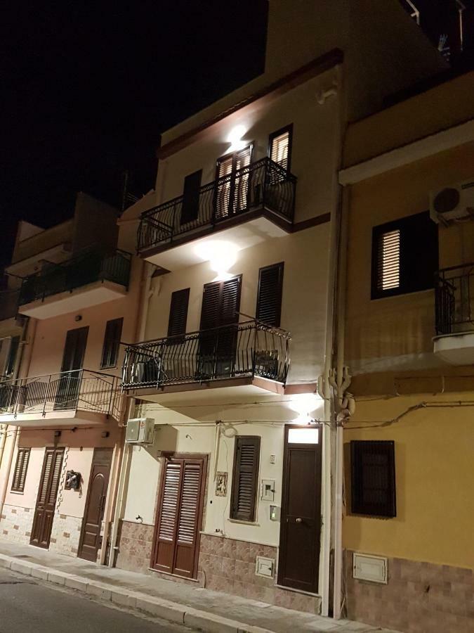 La Rosa Dei Venti Villa Изола деле Фемине Екстериор снимка