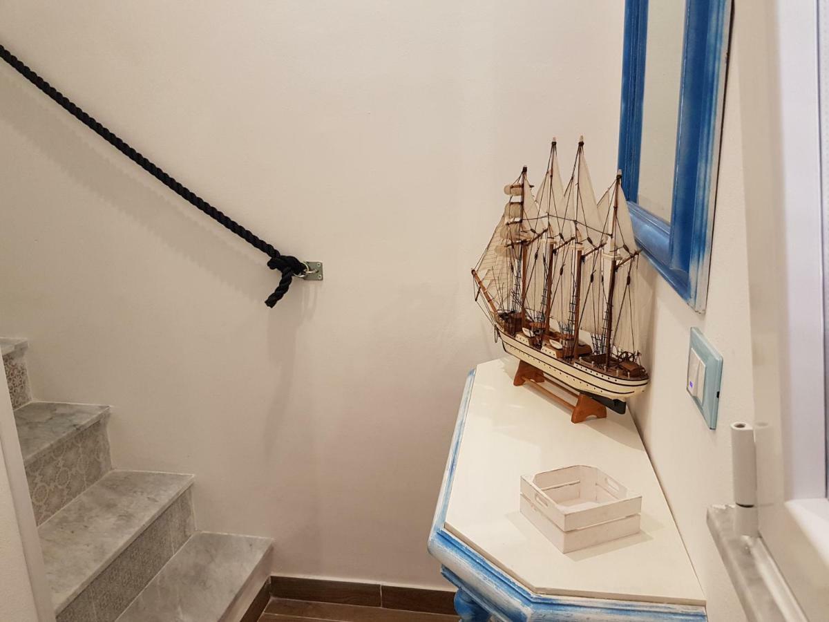 La Rosa Dei Venti Villa Изола деле Фемине Екстериор снимка
